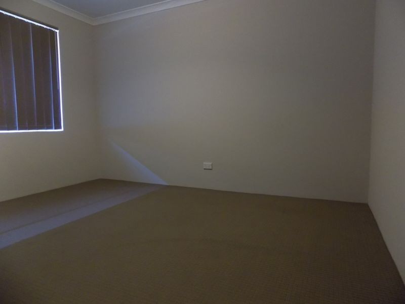 8 Camborne Approach, Bertram WA 6167