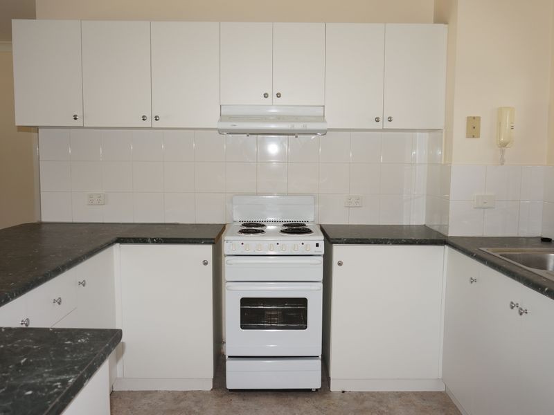 15/30 Kenton Way, Calista WA 6167