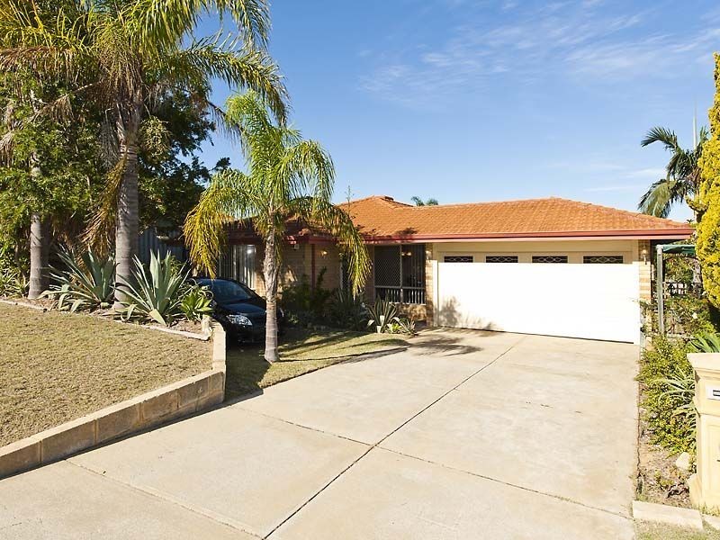 12 Blackboy Rise, Parmelia WA 6167