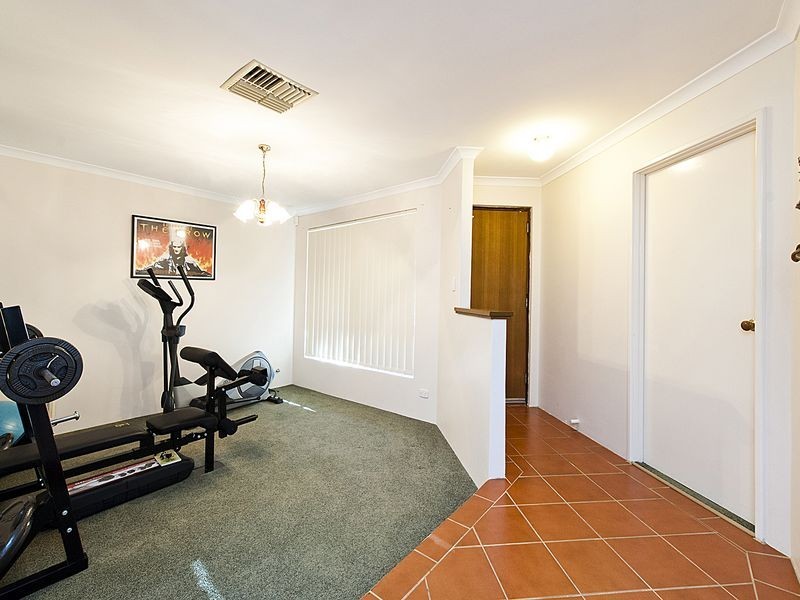 12 Blackboy Rise, Parmelia WA 6167