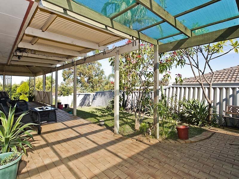 12 Blackboy Rise, Parmelia WA 6167