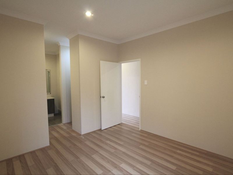 68 Ryhill Crescent, Wellard WA 6170