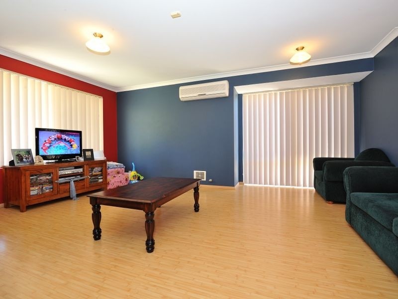 5 Lacey Court, Parmelia WA 6167