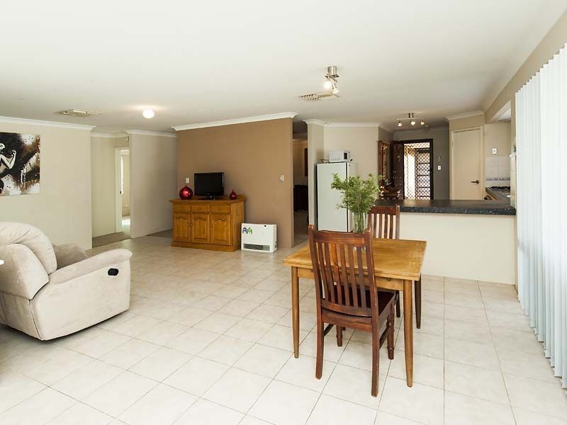 82 Warner Road, Parmelia WA 6167