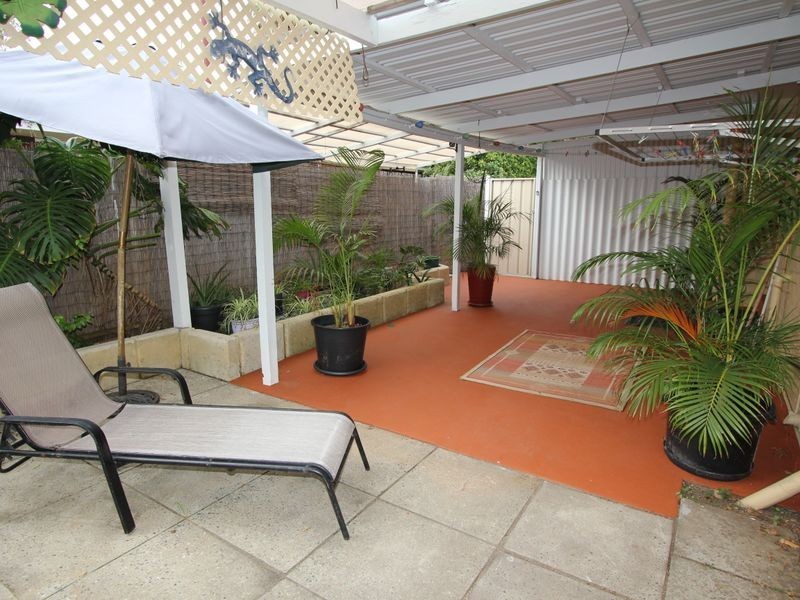 57 Sicklemore Road, Parmelia WA 6167