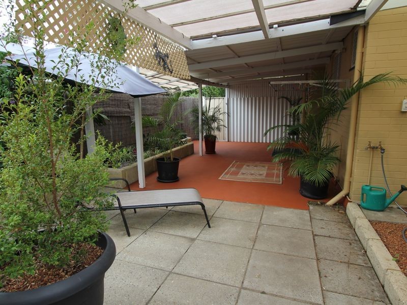 57 Sicklemore Road, Parmelia WA 6167
