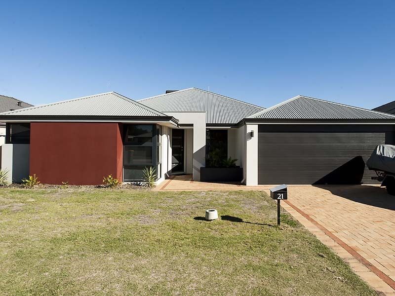 21 Shannon Pass, Bertram WA 6167