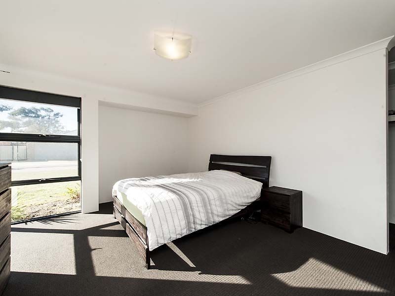 21 Shannon Pass, Bertram WA 6167