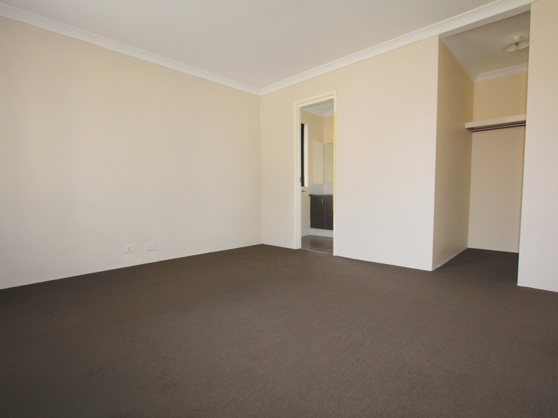 116 Runnymede Gate, Wellard WA 6170