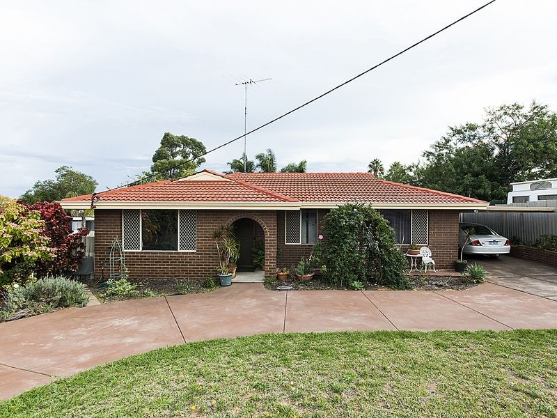 35 Tanson Road, Parmelia WA 6167
