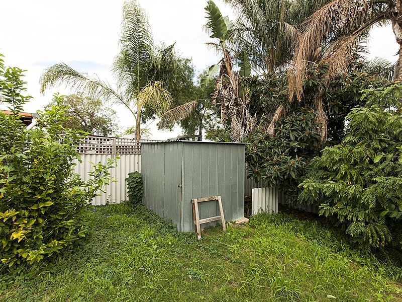 35 Tanson Road, Parmelia WA 6167