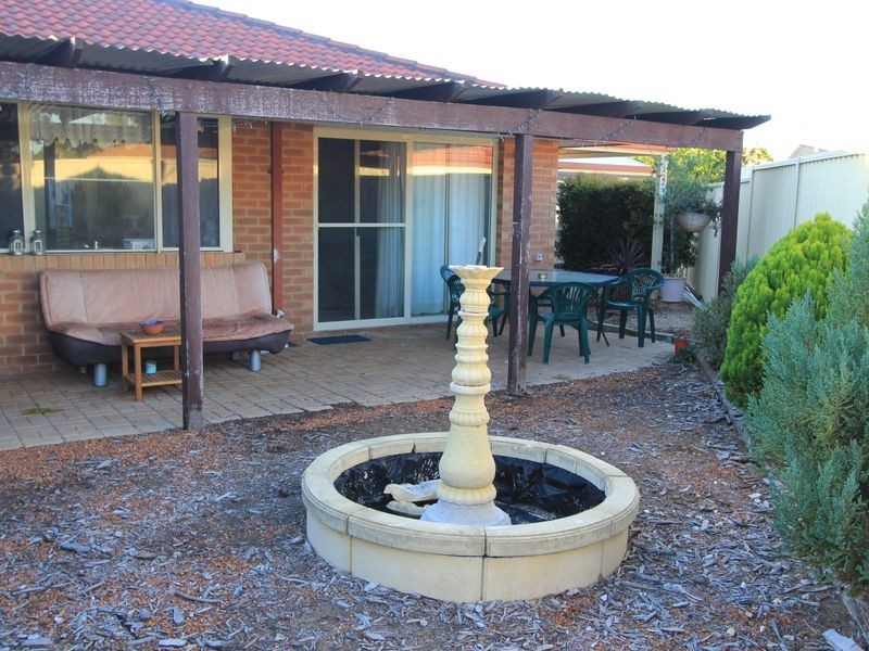 13 Silver Grove, Warnbro WA 6169