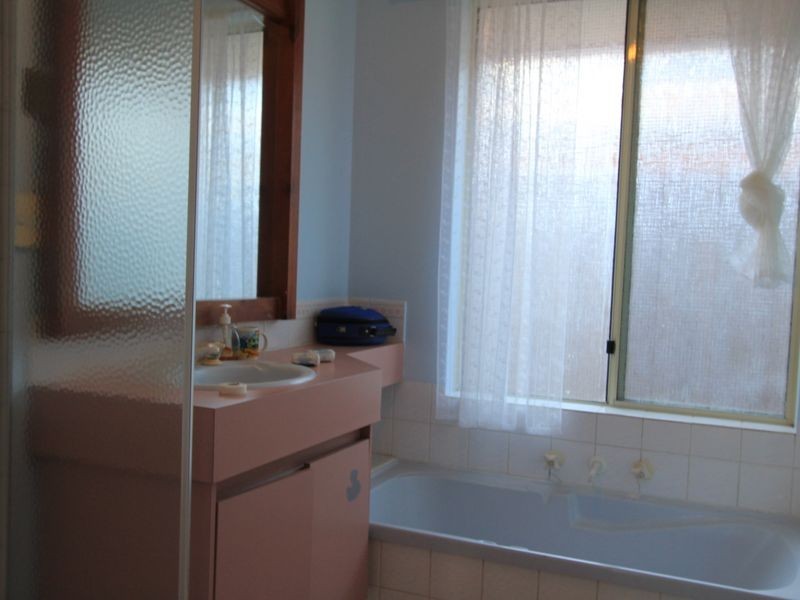 13 Silver Grove, Warnbro WA 6169