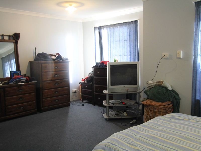 13 Silver Grove, Warnbro WA 6169