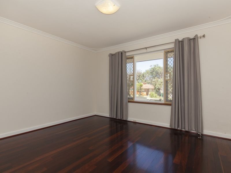 57 Christmas Avenue, Orelia WA 6167