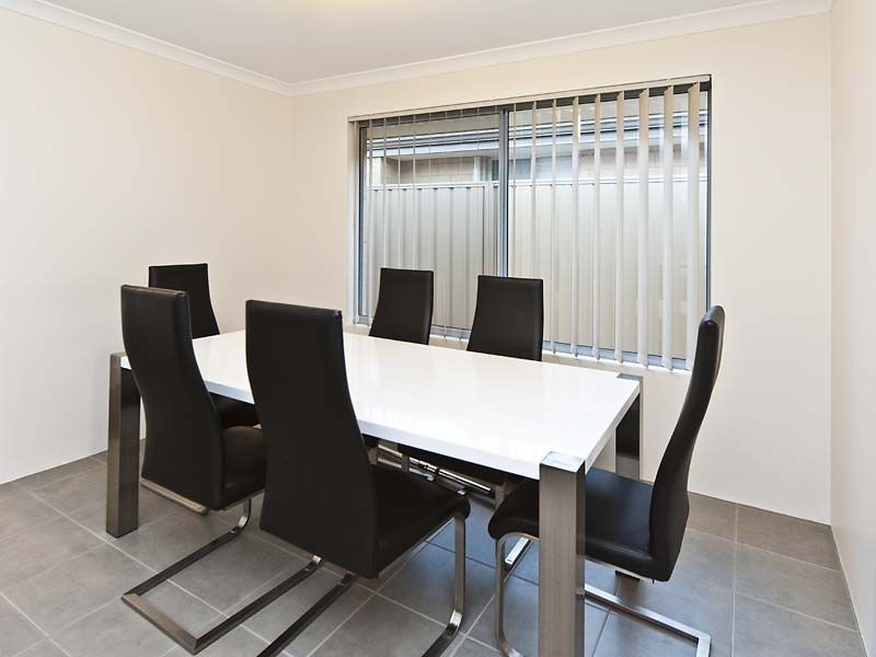 14 Darton Loop, Bertram WA 6167