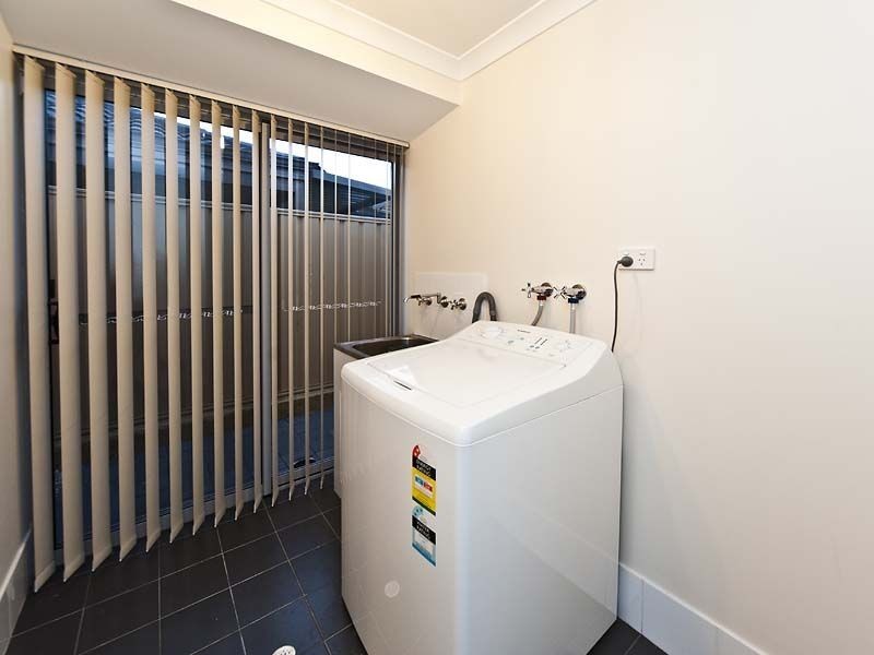 14 Darton Loop, Bertram WA 6167