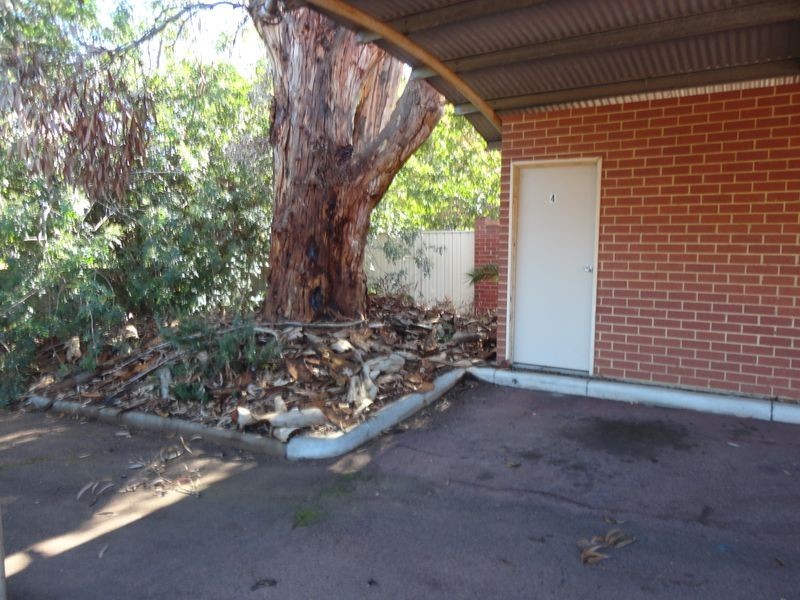 Unit 4/14 Canham Way, Orelia WA 6167