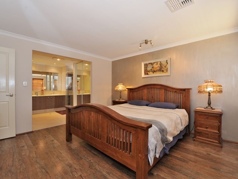 1 Gorman Place, Calista WA 6167