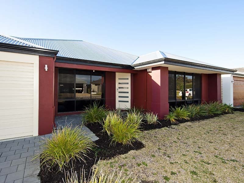 8 Chertsey Way, Wellard WA 6170
