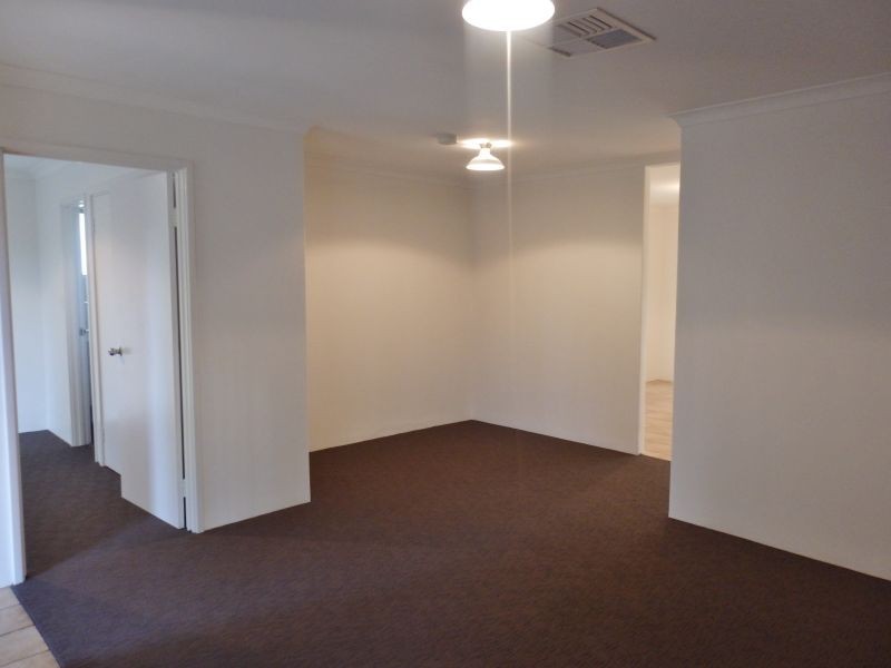 55 Challenger Avenue, Parmelia WA 6167