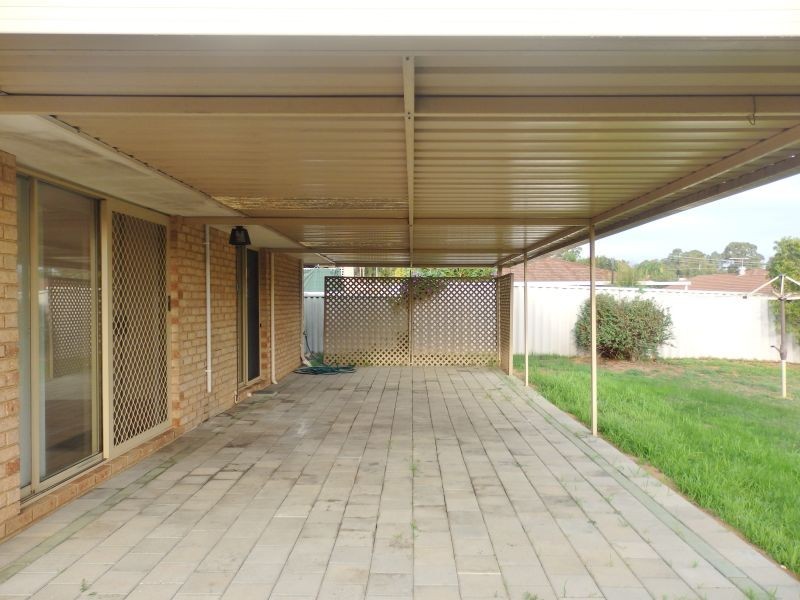 55 Challenger Avenue, Parmelia WA 6167