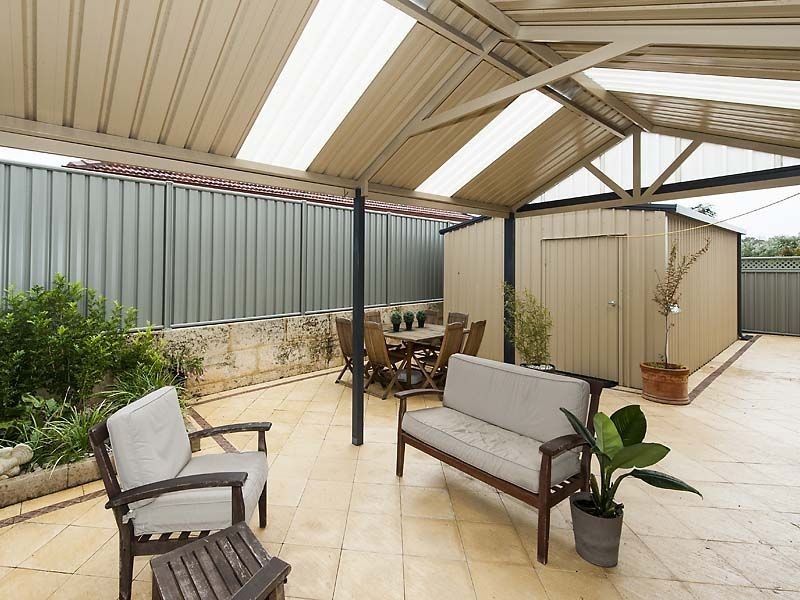 11 Spelthorne Way, Wellard WA 6170