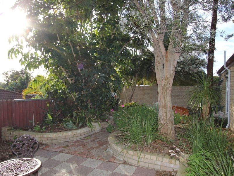 10 Riley Place, Leda WA 6170