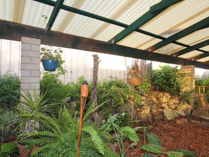 10 Riley Place, Leda WA 6170