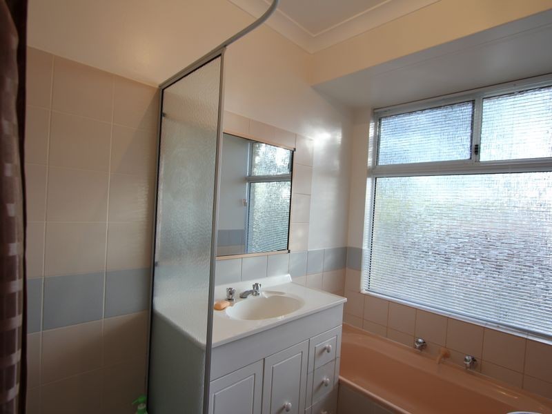 10 Riley Place, Leda WA 6170