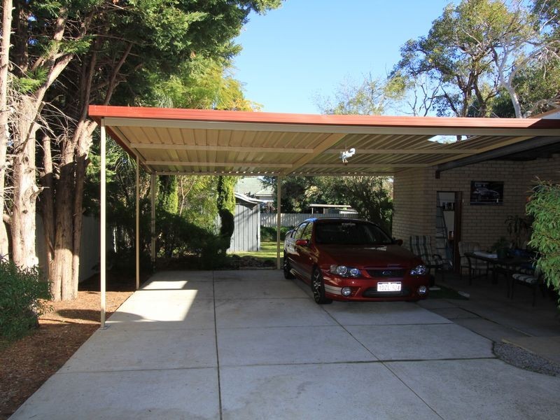 64 Medina Ave, Medina WA 6167