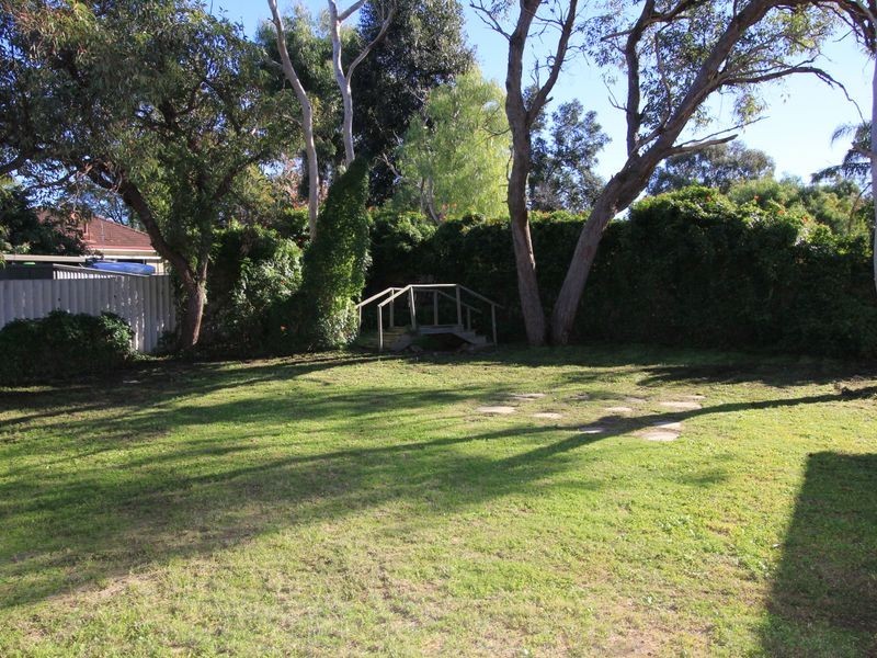 64 Medina Ave, Medina WA 6167