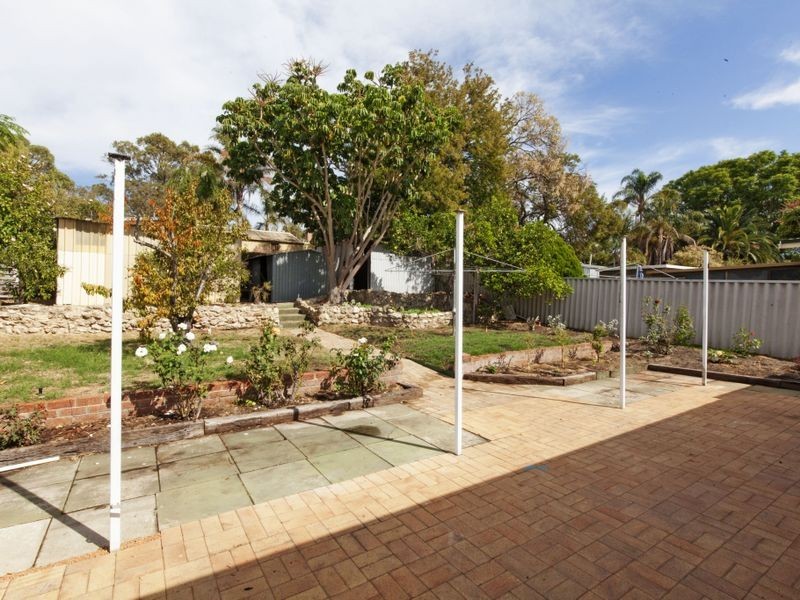 98 Calista Avenue, Calista WA 6167