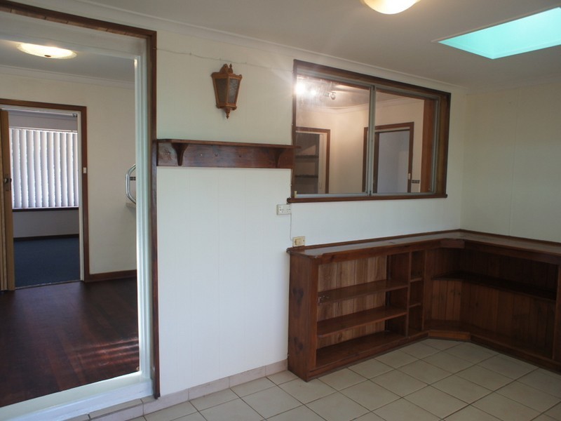 18 Edmund Way, Calista WA 6167