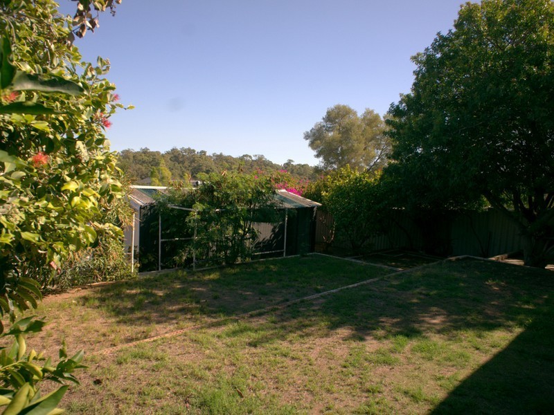 18 Edmund Way, Calista WA 6167