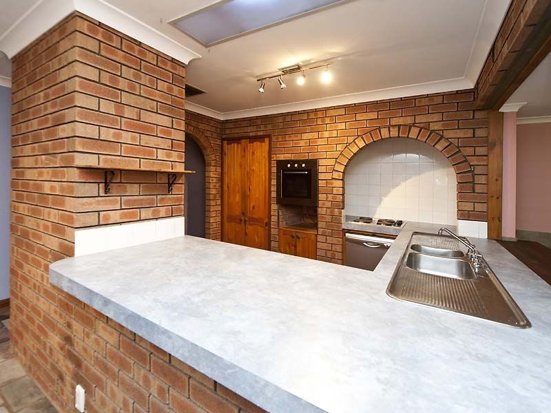 1 McKean Way, Parmelia WA 6167