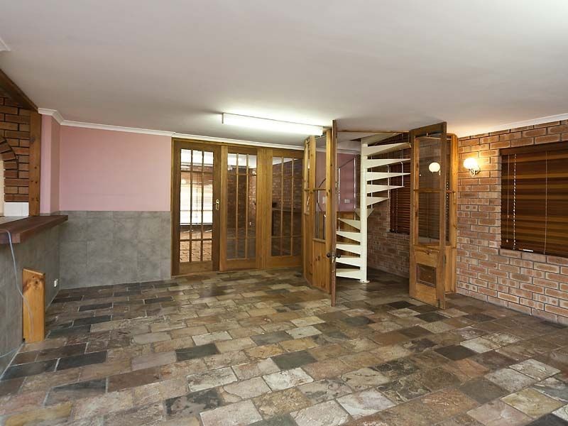 1 McKean Way, Parmelia WA 6167