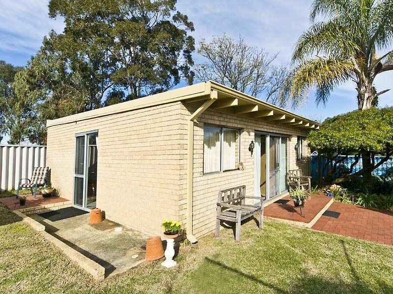 71 Calista Ave, Calista WA 6167