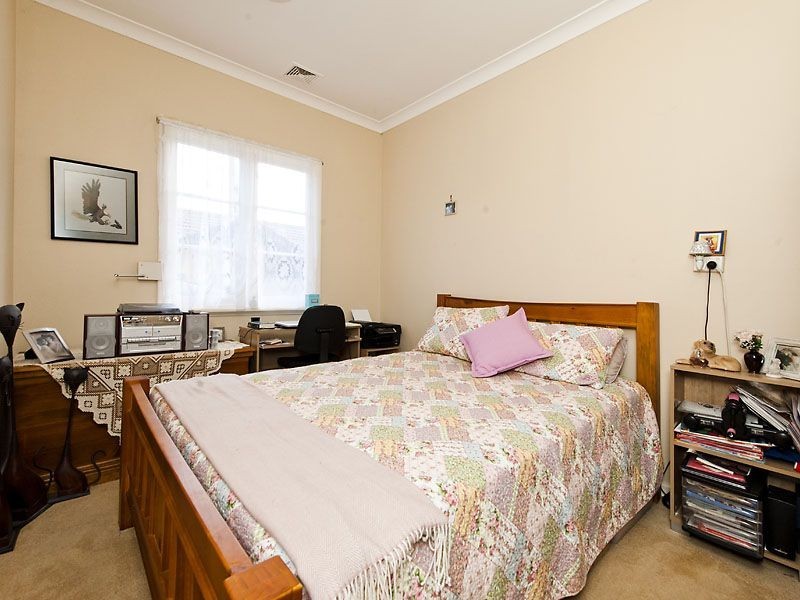 45 Clint Way, Calista WA 6167