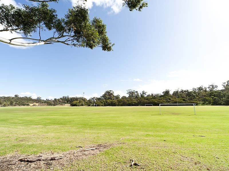 5 Cowcher Way West, Medina WA 6167