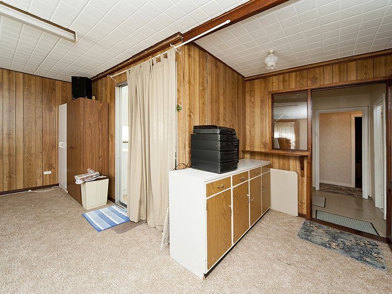 5 Cowcher Way West, Medina WA 6167