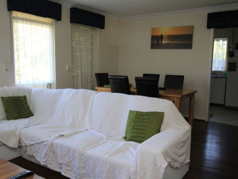 3 Jecks Place, Orelia WA 6167