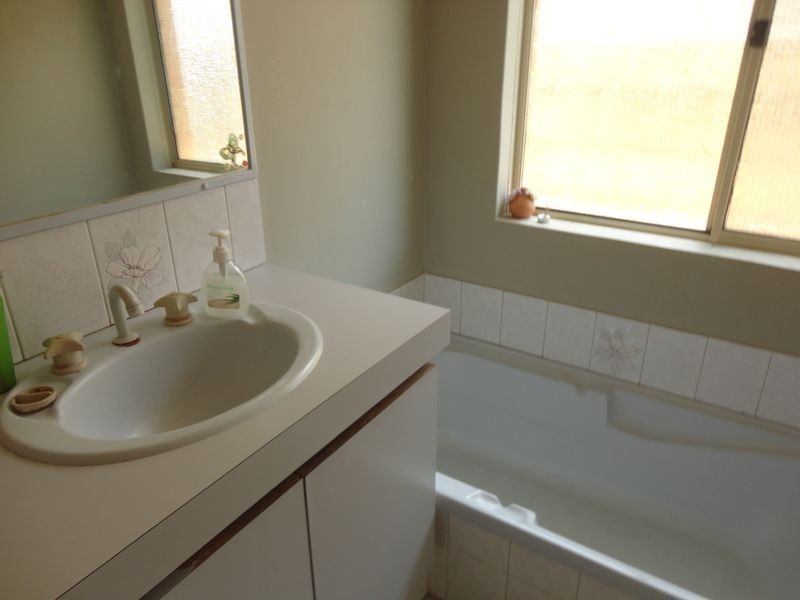 1 Kongal Heights, Leda WA 6170