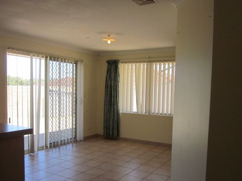 1 Kongal Heights, Leda WA 6170