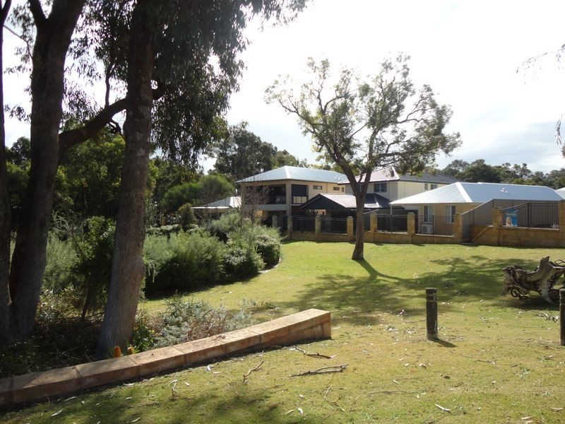 5 Cookham Green, Wellard WA 6170