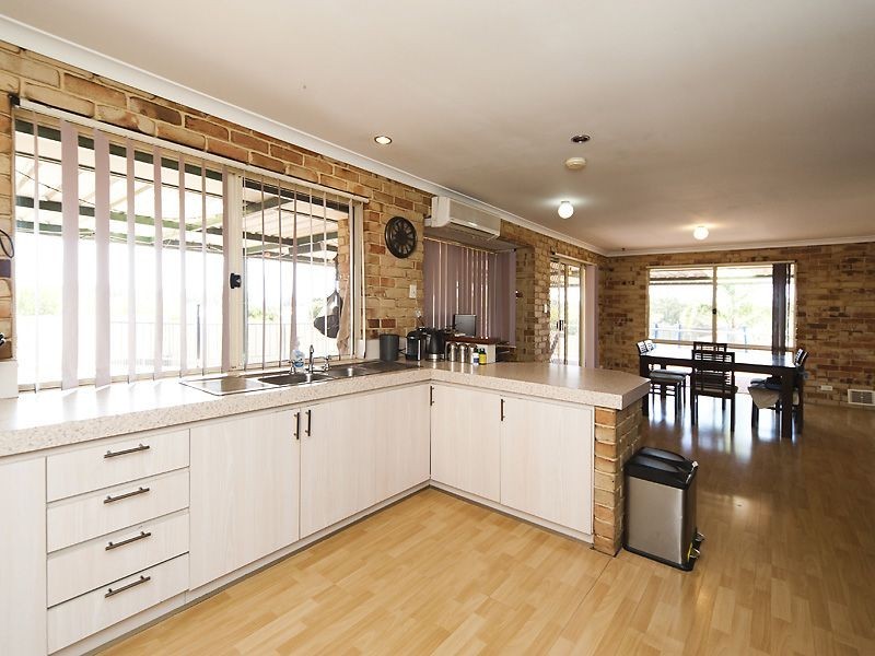 11 Kongal Heights, Leda WA 6170