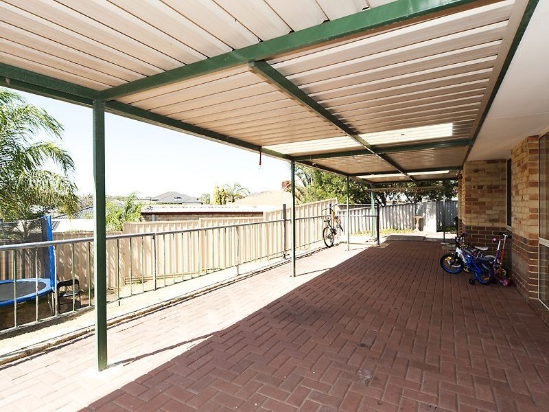 11 Kongal Heights, Leda WA 6170