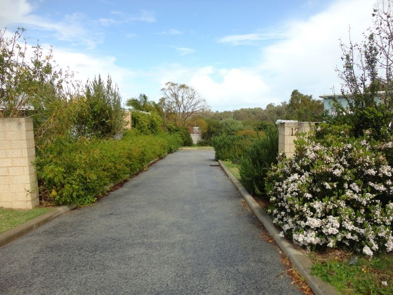 3/12 Edmund Way, Calista WA 6167