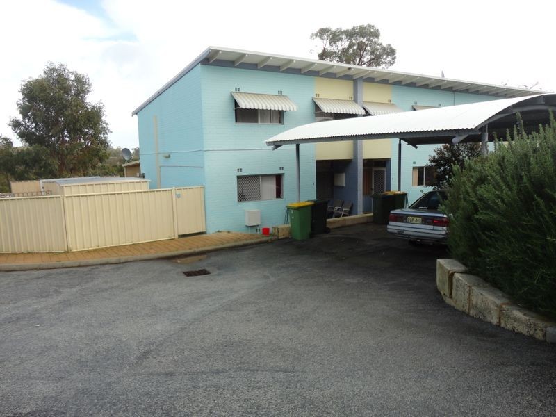 3/12 Edmund Way, Calista WA 6167