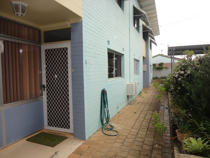 3/12 Edmund Way, Calista WA 6167